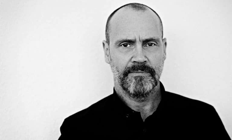 simon beckett, author of the david hunter books
