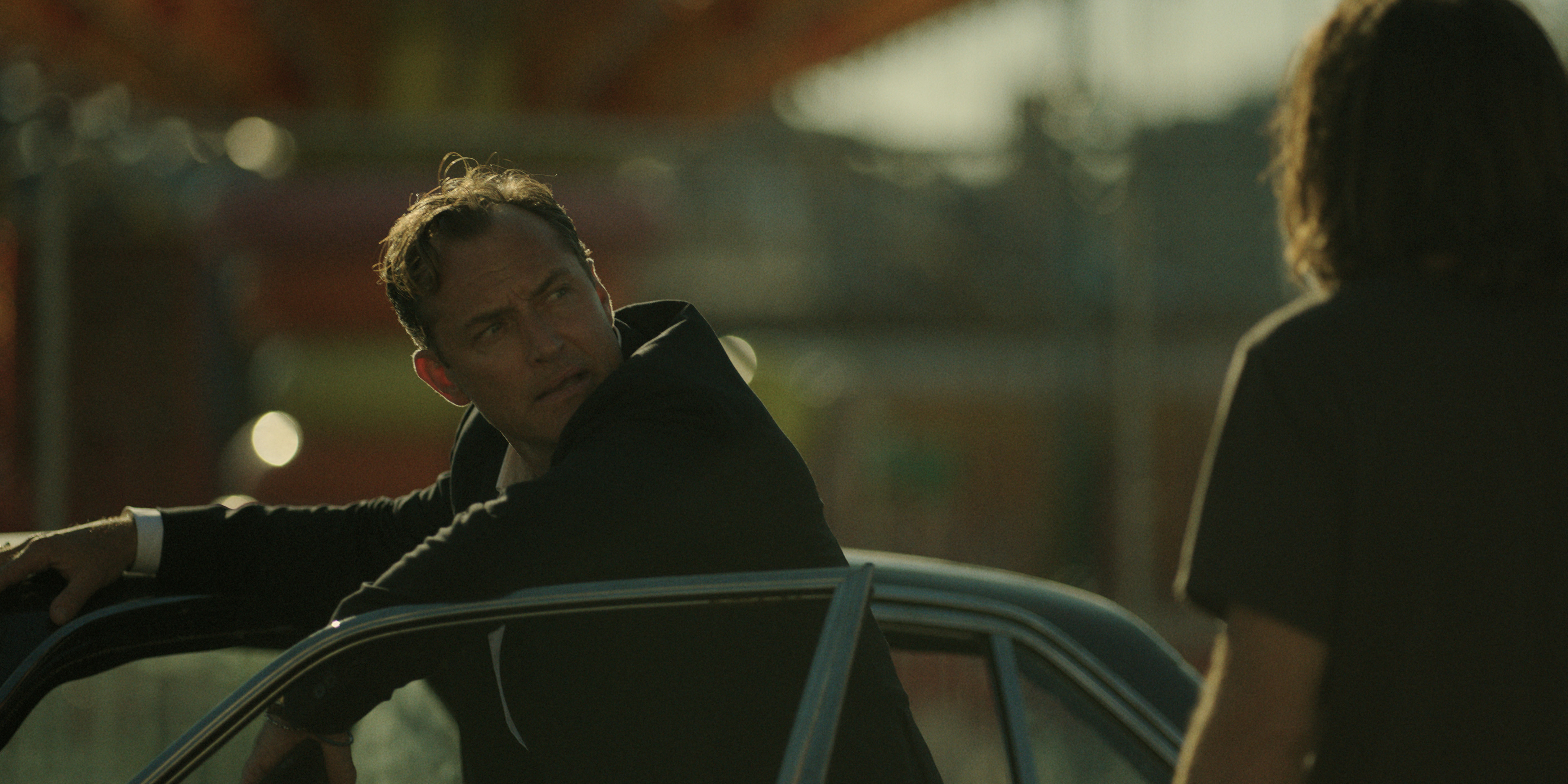 Jude Law as Jake in Black Rabbit. Credit: Netflix.